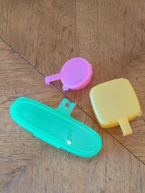 Tupperware Forget-Me-Not Fridge Cheese Fruit Vegetable Storage Containers